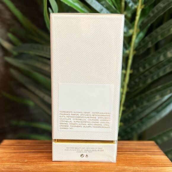 Tom Ford White Suede Eau de Parfum Spray, 100 ml. New and factory sealed! - Picture 4 of 9